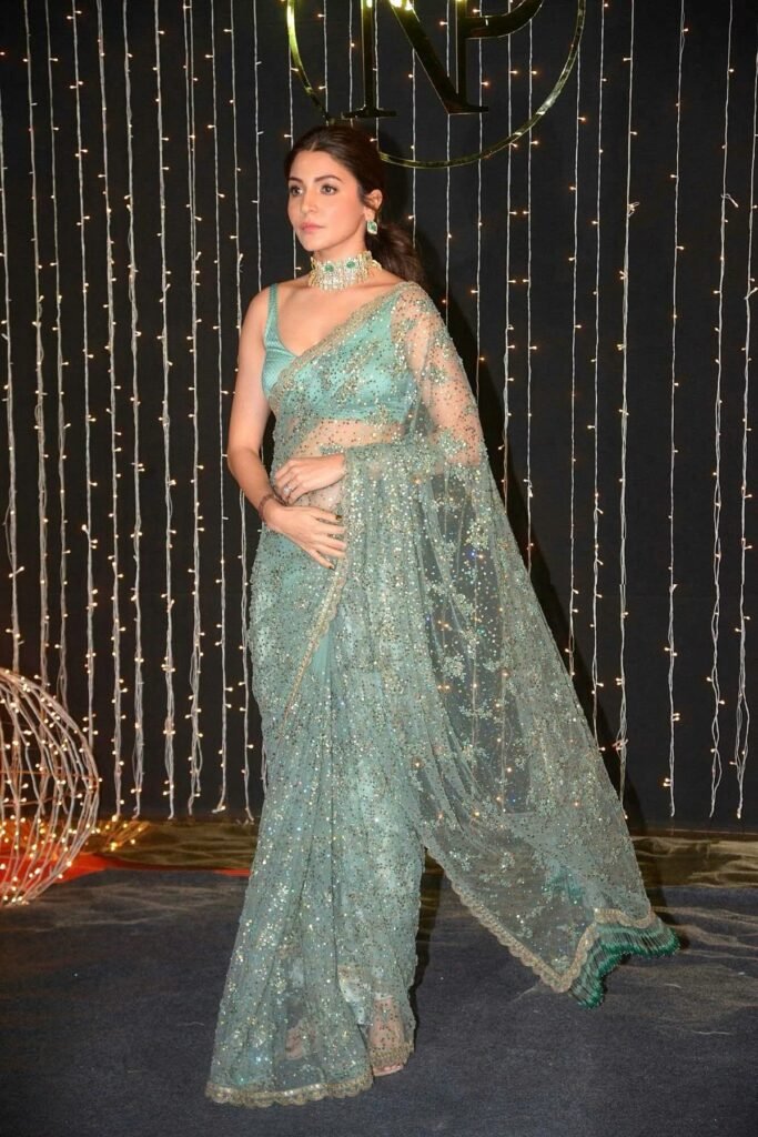 Anushka sharma height
