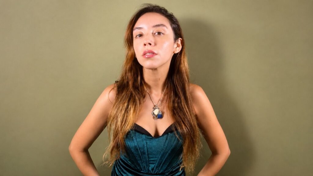 Maria Arroyo: The Viral Sighting