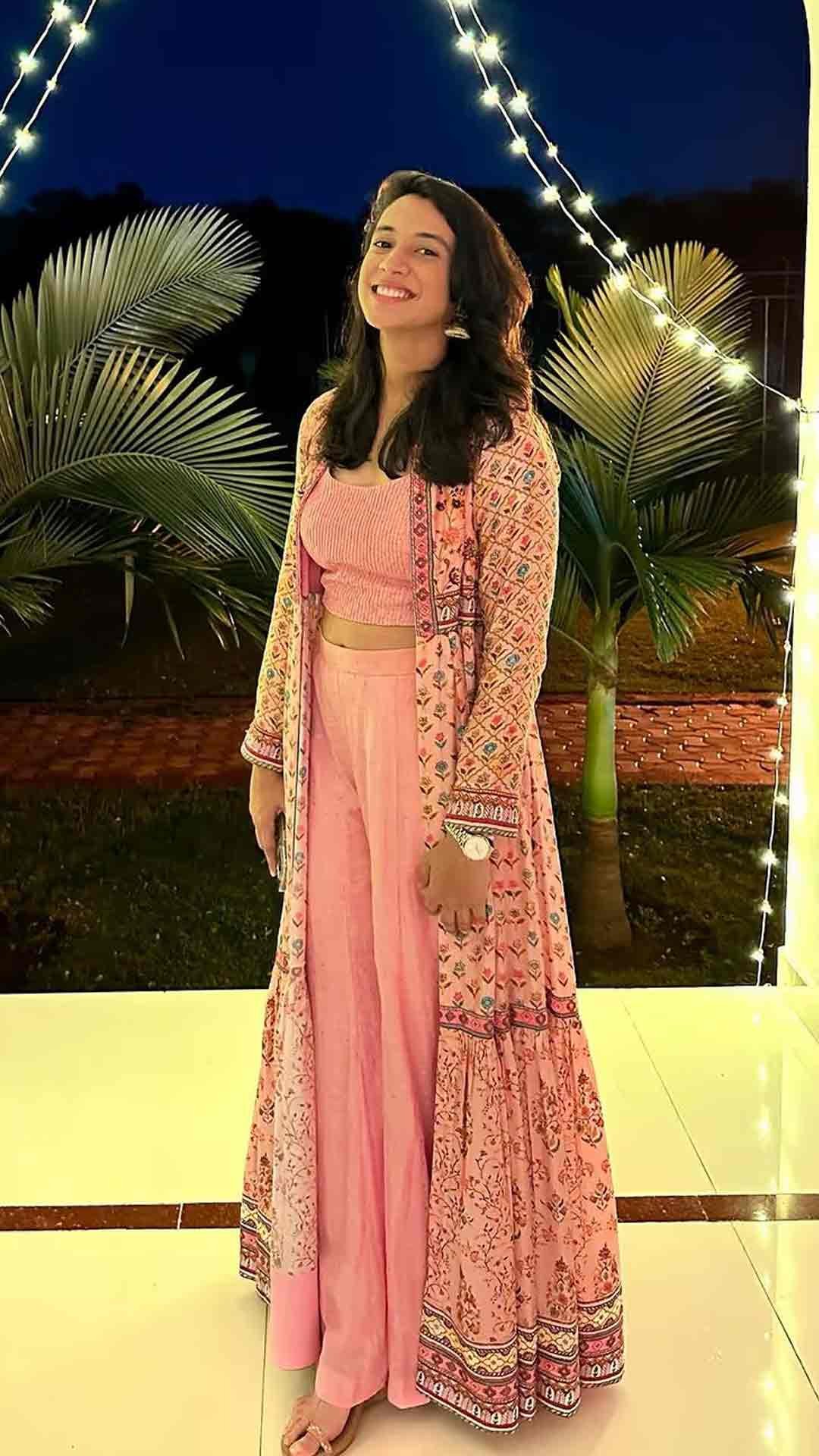 smriti mandhana's height